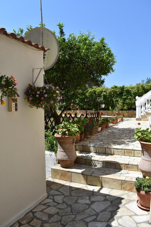 Roys Blu Apartment Kavos Bagian luar foto
