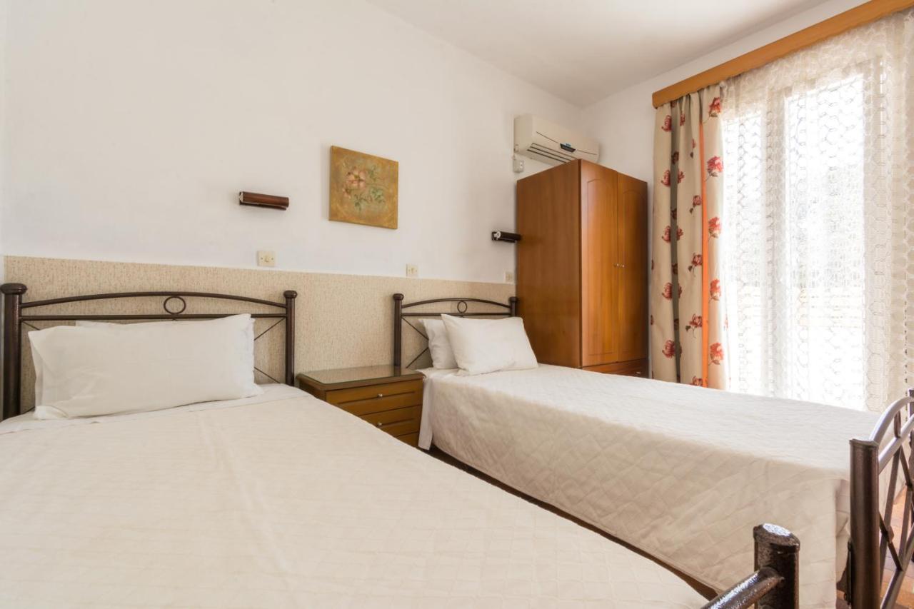Roys Blu Apartment Kavos Bagian luar foto